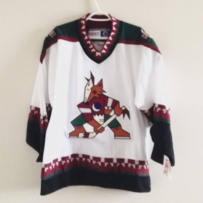 phoenix coyotes throwback jersey