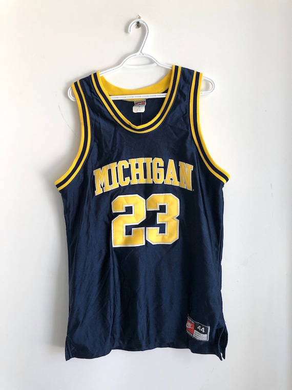 Nike michigan shop jersey