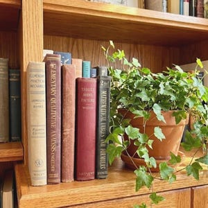 Vintage Books 5 Qualitative Analysis, Practical Mechanics, Mathematical Tables, Tablet Manufacture