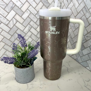 Cherry Blossoms on Rose Quartz 40oz Stanley – Sonoran Beauty Designs