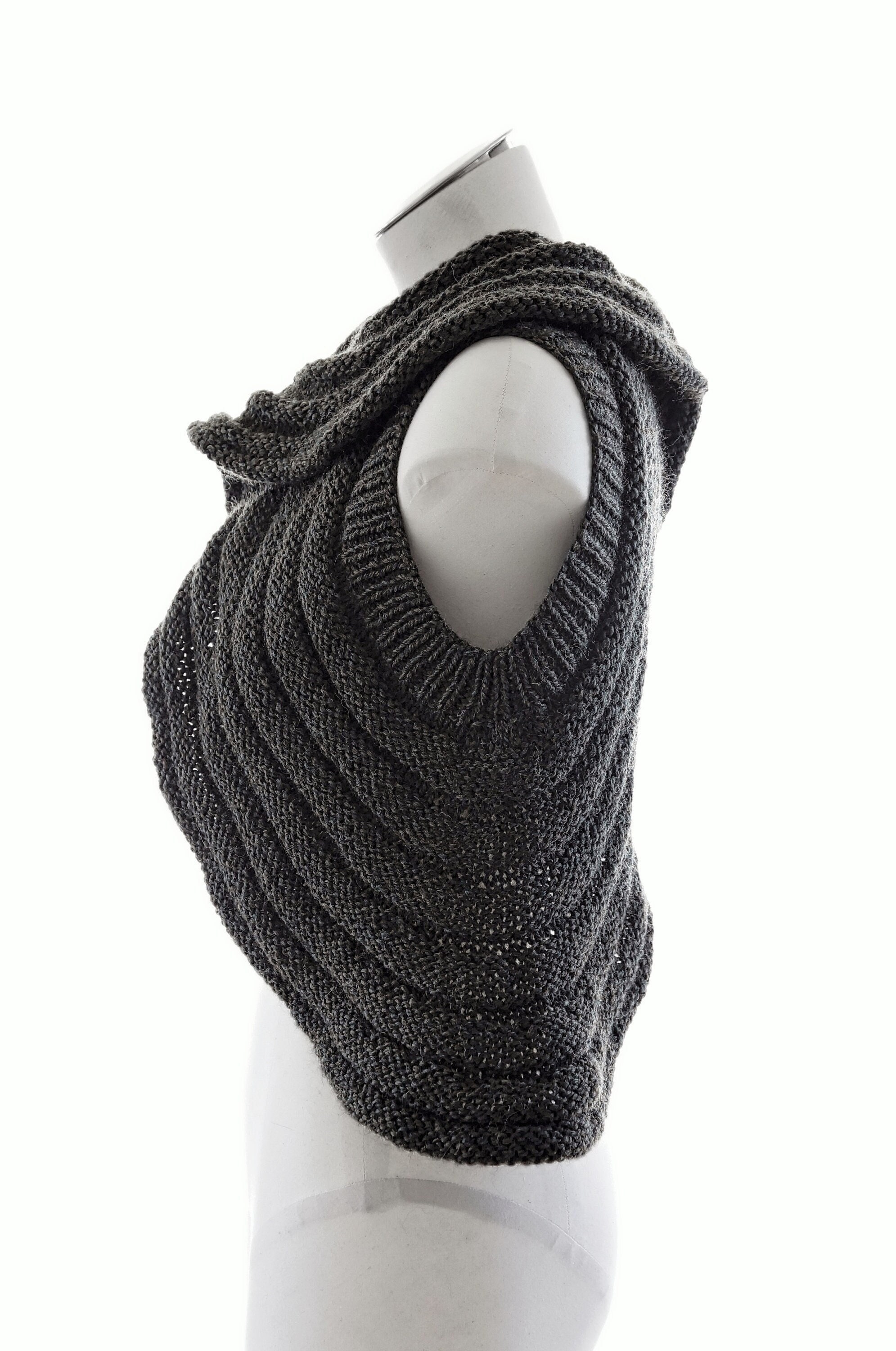 Fluid Vest Knitting Pattern PDF - SOUNDWAVE - Etsy