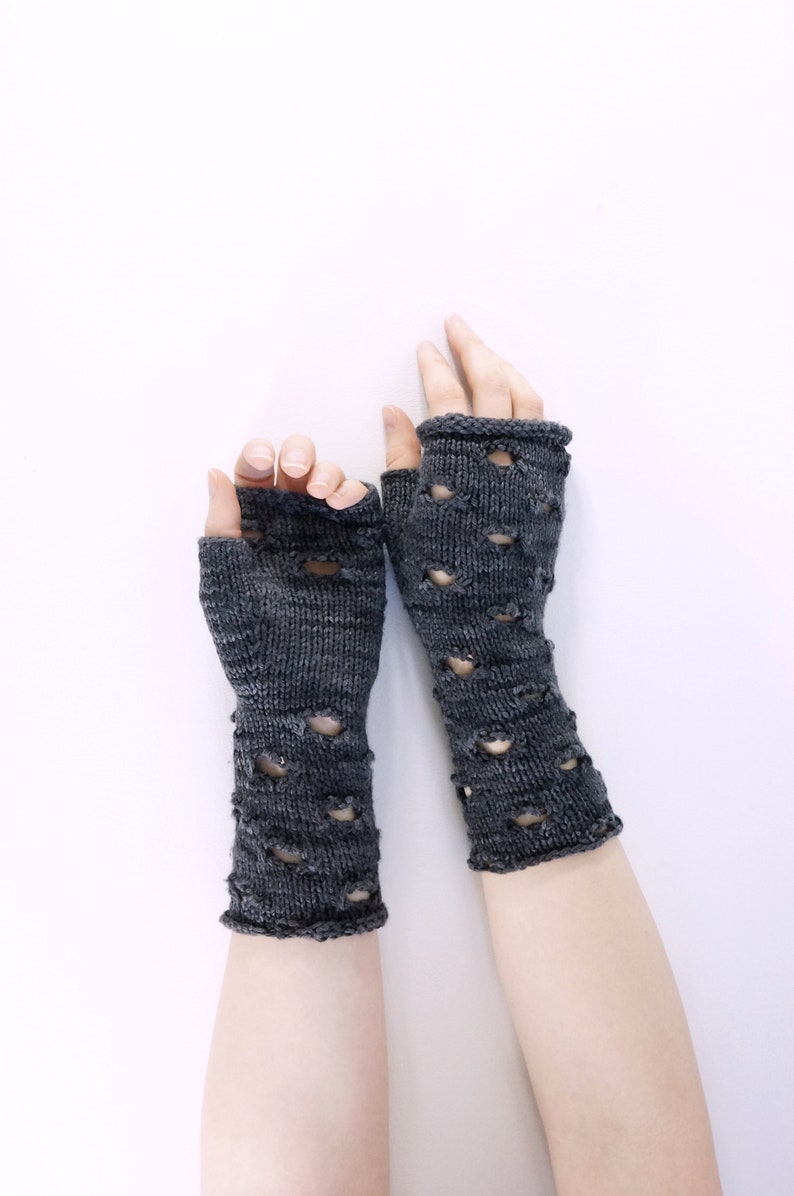 Knitted Hand Warmers PDF Pattern RUIN Fingerless Gloves image 6