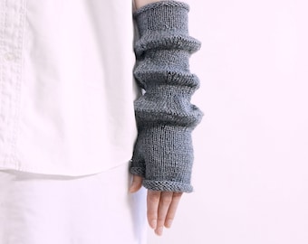 PDF Knitting Pattern - Stratosphere - convertible knit hand warmers