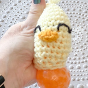 Virkmönster för klämmande kyckling utan sy, amigurumi (PDF-mönster)