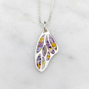 Flower Memorial Butterfly Wing Pendant : Flower Petals from Wedding, Funeral, Baptism, Shower, Anniversary, Birth, Special Occasion
