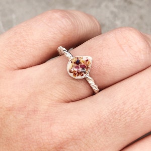 Flower Memorial Dainty Teardrop Ring (Triple Twisted):Flower Petals from Wedding, Funeral, Baptism, Anniversary, Birth, Special Occasion