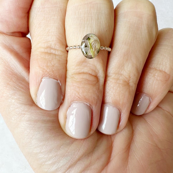 Flower Petal Memorial Ring: Sterling Silver Oval Keepsake (8x6mm)