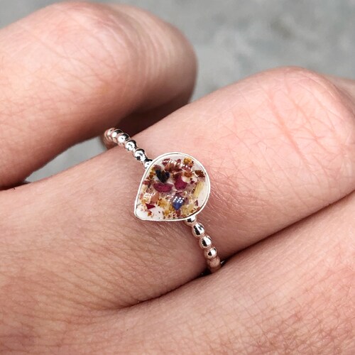 Flower Memorial Dainty Teardrop Ring Beaded Bandflower Etsy