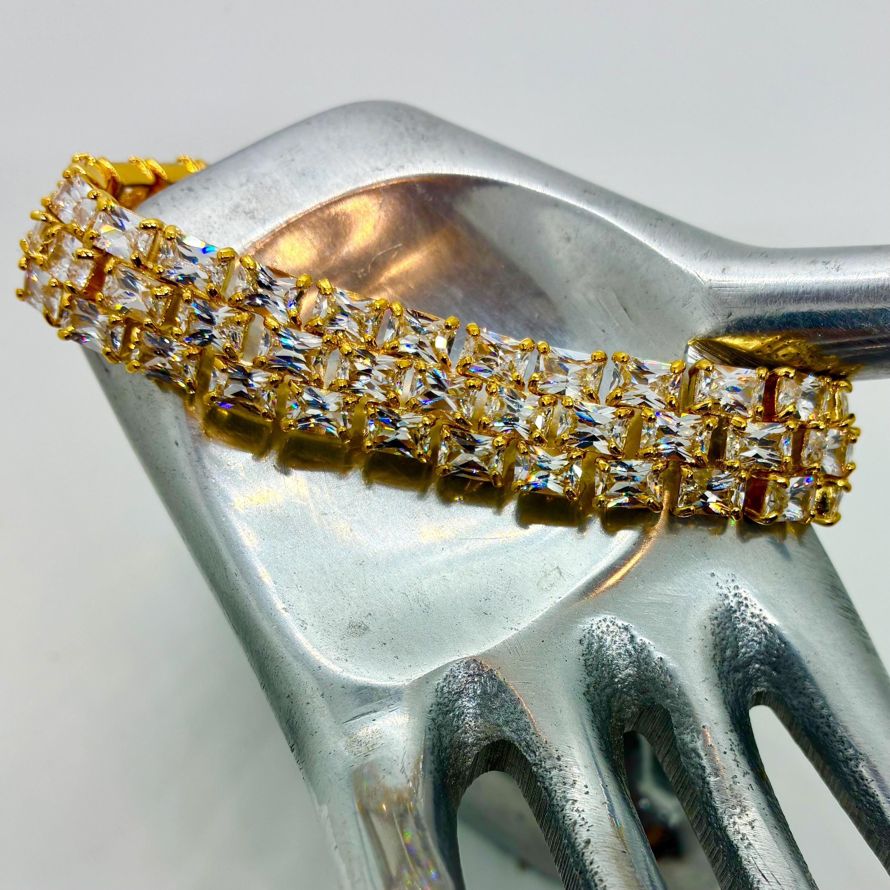 New Vintage Suzanne Somers Pink Cubic Zirconia, Mother Pearl, *Alligator, Band Suzanne Somers Wristwatches for sale - eBay main image 4