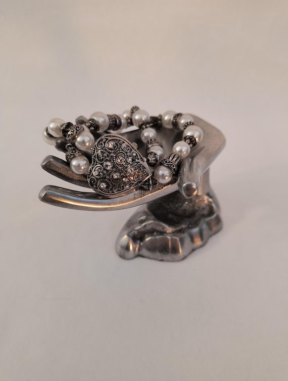Vintage Colleen Lopez Heart Watch: Pearl & Silver Beaded  display picture 1