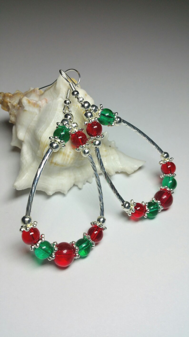 Christmas Glass Beaded Earrings Red Green Silver Xmas Etsy