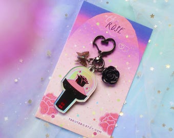 THE ROSE KEYCHAIN/ kpop lightstick-bedels