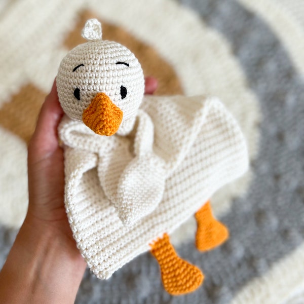 Crochet Pattern Comforter Goose (German)