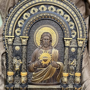 Sacred Heart of Jesus - Premium Edition - wooden carved wall art - natural Wood - High accuracy of details - Home Decor for believers