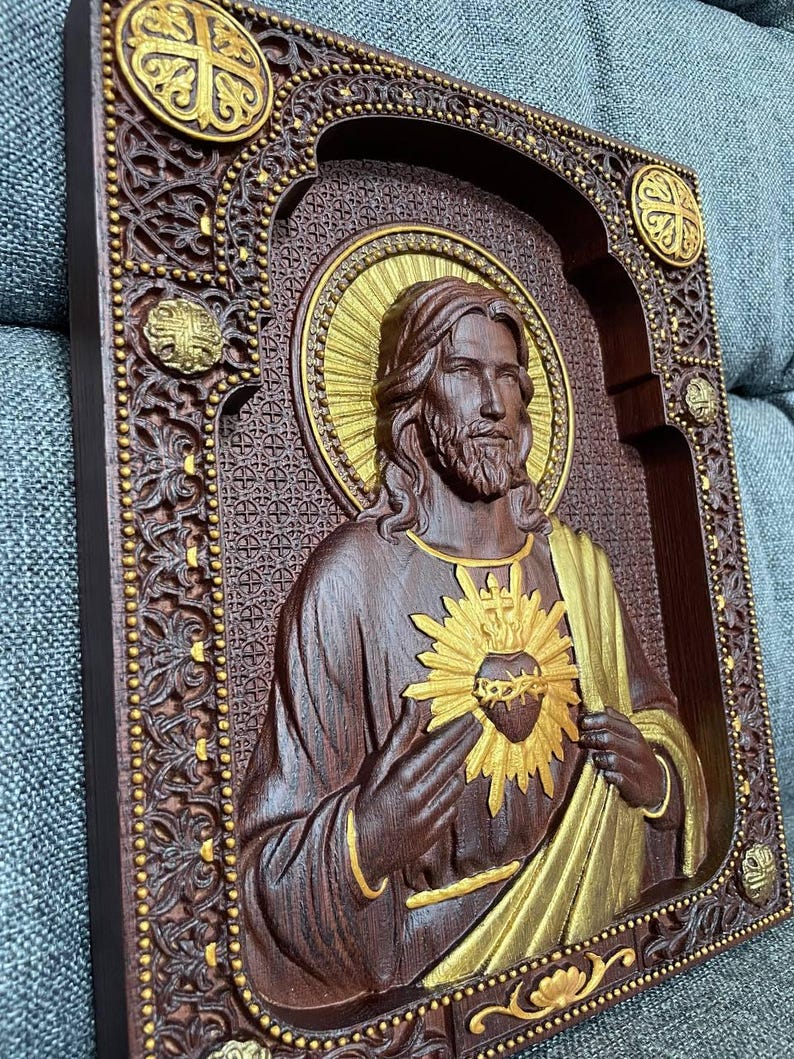 Heiliges Herz von Jesus Holzschnitzerei: Gravierte katholische Ikone, religiöses Geschenk Bild 16