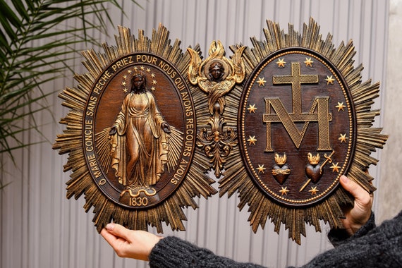 Christian Miraculous Wooden Medal of the Immaculate Conception Medalla  Milagrosa Wall Hanging Home Decor for Believers 