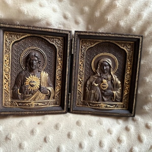 Sacred Heart of Jesus and Immaculate Heart of Mary church folding panel A Set of  Wooden carved  statuary each 4x5 inches  7 colors TAX FREE