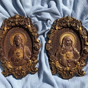 Eine Reihe von Heiligen Herzen Jesu und Unbefleckten Herzens Mariens Holz katholische Ikonen Wand montiert - Persönliche Gravur - Farb- und Größenwahl