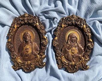 A set of  Sacred Heart of Jesus and Immaculate Heart of Mary Wood  catholic icons Wall mounted - Personal engraving - Color&size choice