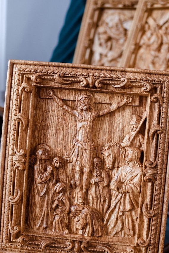 アンティーク雑貨 Antique Wooden Religious Icon Oak Wood Carving: 12th Station of the Cross - Religious Icon - Etsy