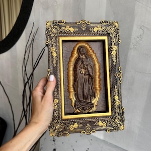 Art mural en bois sculpté statue Notre-Dame de Guadalupe - Décoration religieuse de la Vierge Marie de Guadalupe - Cadeau de Noël pour maman