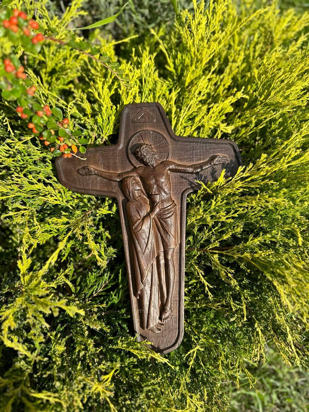 Schoenstatt Movement Unity Cross: Oak Wood Jesus & Mary Icon