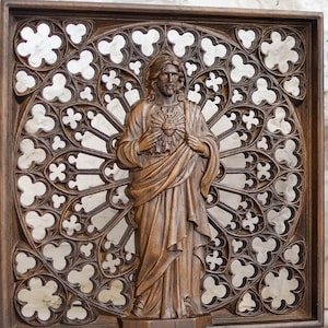 Estatua de madera del Sagrado Corazón de Jesús: Arte mural cristiano intrincadamente tallado. imagen 10