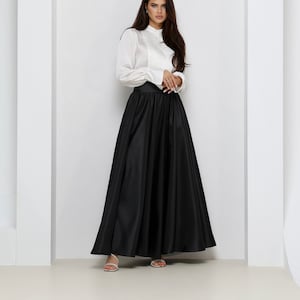 Black gown skirt online