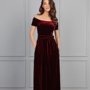 Velvet maxi dress sales pakistani 2018