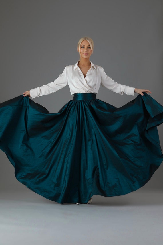 Buy Green Taffeta Skirt With Pockets Skirt for Women Classic Skirt Ball  Gown Skirt Formal Skirt Wedding Skirt Online in India - Etsy