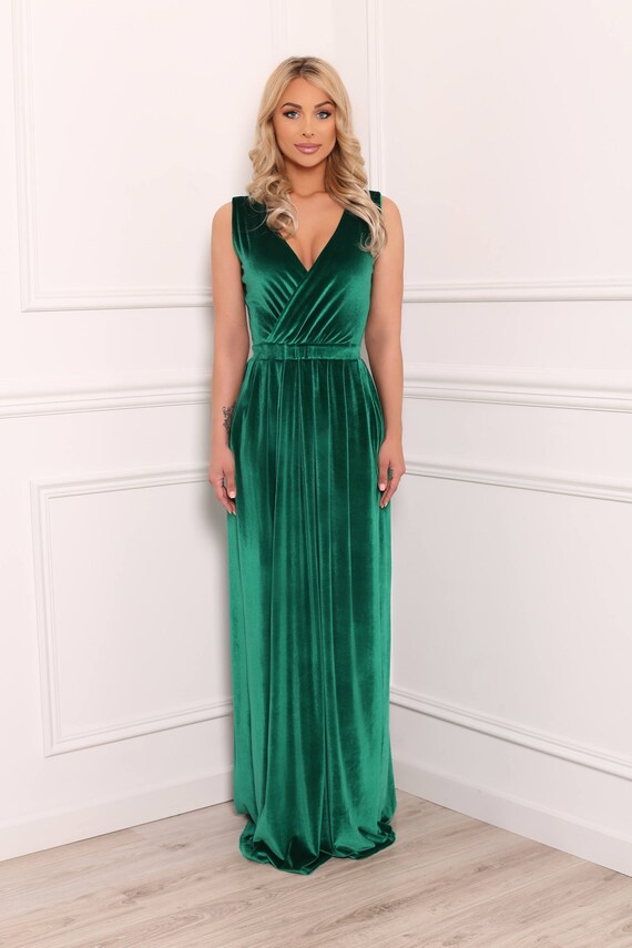 elegant dress with pockets