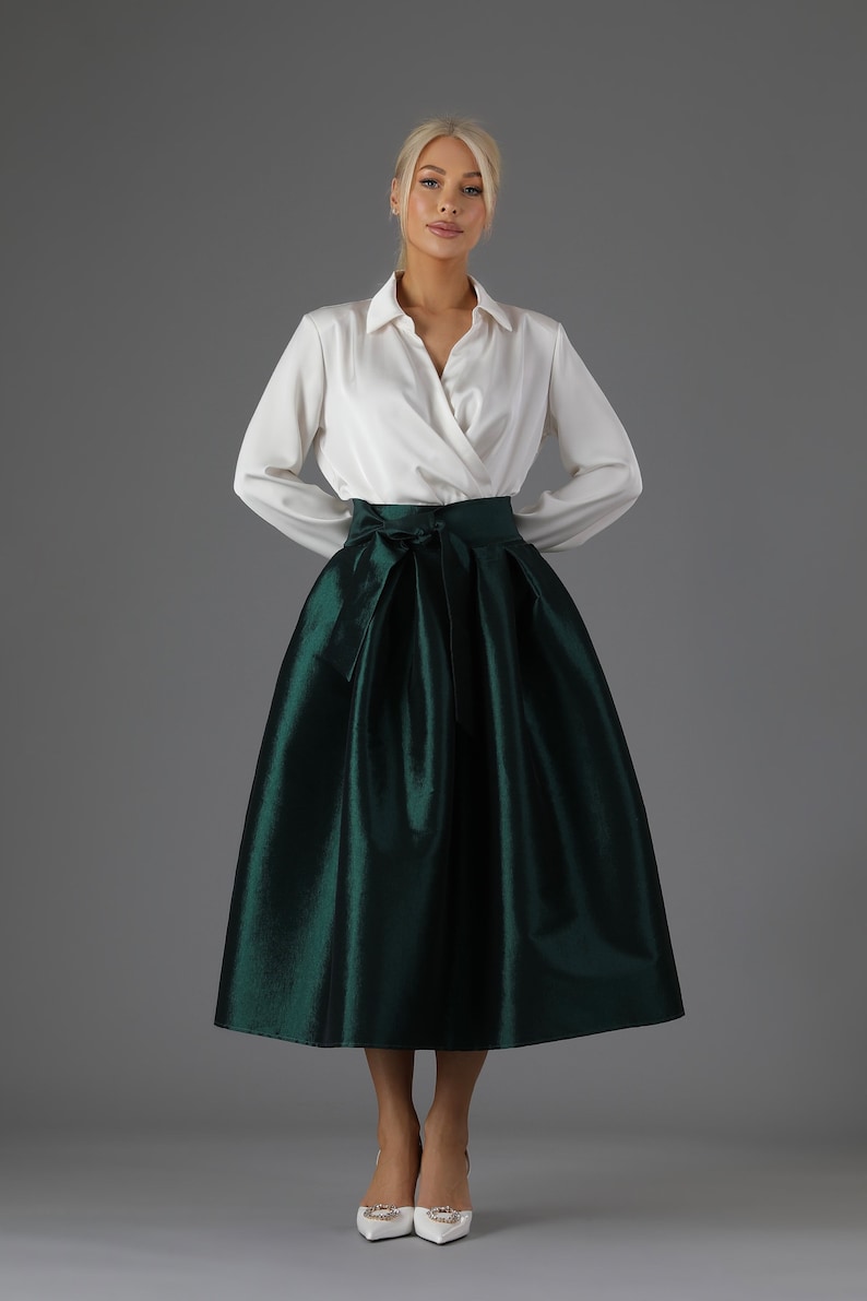 Taffeta Skirt With Pockets Skirt for Women Classic Skirt Ball Gown Skirt  Formal Skirt Wedding Skirt Taffeta Skirt With Pockets Skirt for Women Classic Skirt Ball Gown Skirt  Formal Skirt Wedding Skirt 
Taffeta Skirt With Pockets Skirt for Women