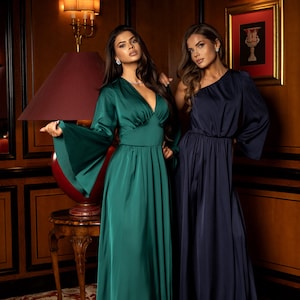 Bridesmaid Silk Dress Emerald Green Dress Flare Sleeve Dress Summer Dress Wedding Guest Dress Photoshoot Silk Dress