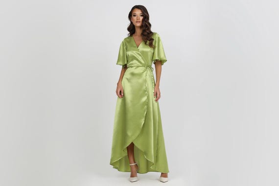 green emerald velvet dress THML: Feeling Your Best Green Tiered Midi Dress – Shop the Mint main image 0