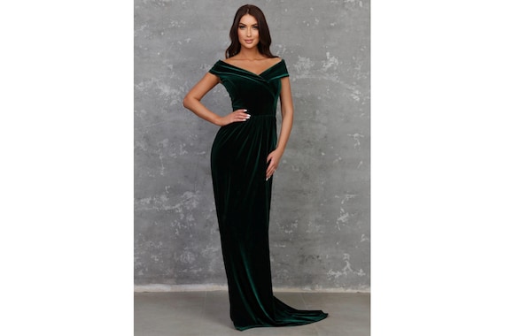 dark emerald green velvet bridesmaid dresses Dress High Quality Fabric Dress Open Shoulder Dress With Lower Slit How Disneybounding gets around Shoe size:US 10 / EU 43 / UK 9 mermaid maternity dress Forest green Custom dresses
