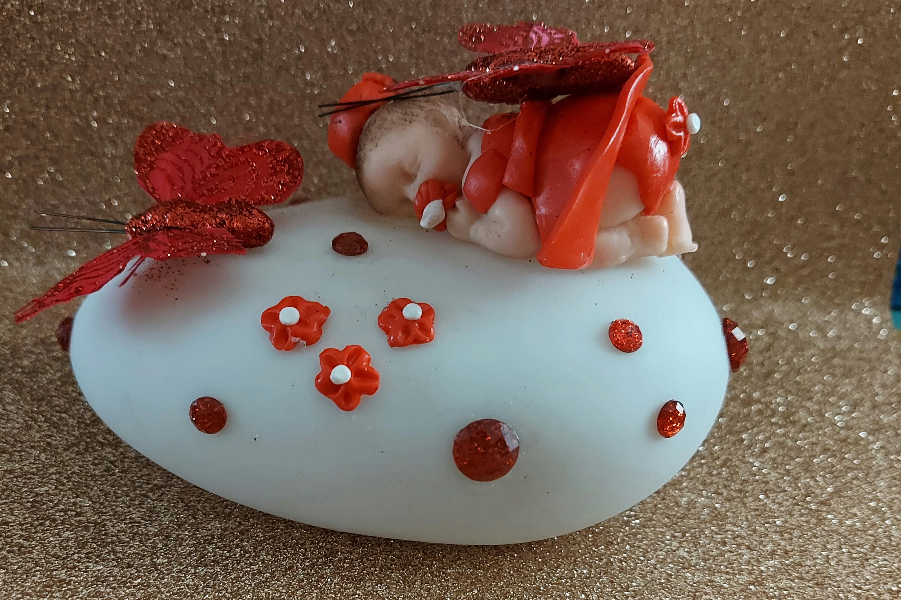 Veilleuse Galet Lumineux Fille Aux Papillons