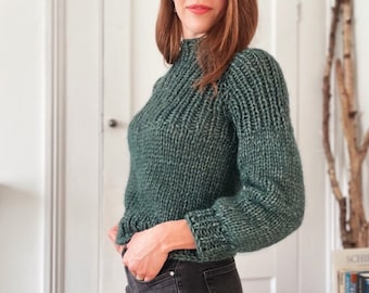 Emerald green wool jumper. Hand knitted sweater. Merino, alpaca, cotton pullover. Long sleeve jumper.Slow fashion for women.Capsule wardrobe