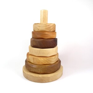 Jouet d'Eveil Empilable en bois // Jeu de Construction pour enfant // Jouet éducatif pour bébé // Pyramide en bois image 1