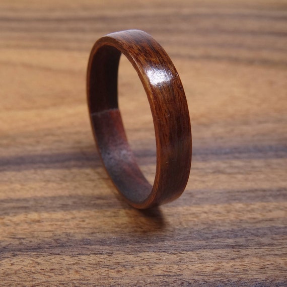 Anillo de Madera Pau Ferro Anillo de Madera de Palosanto Santos Joyeria de Madera Joyeria de Palosanto Anillo de Hombre Etsy Espana