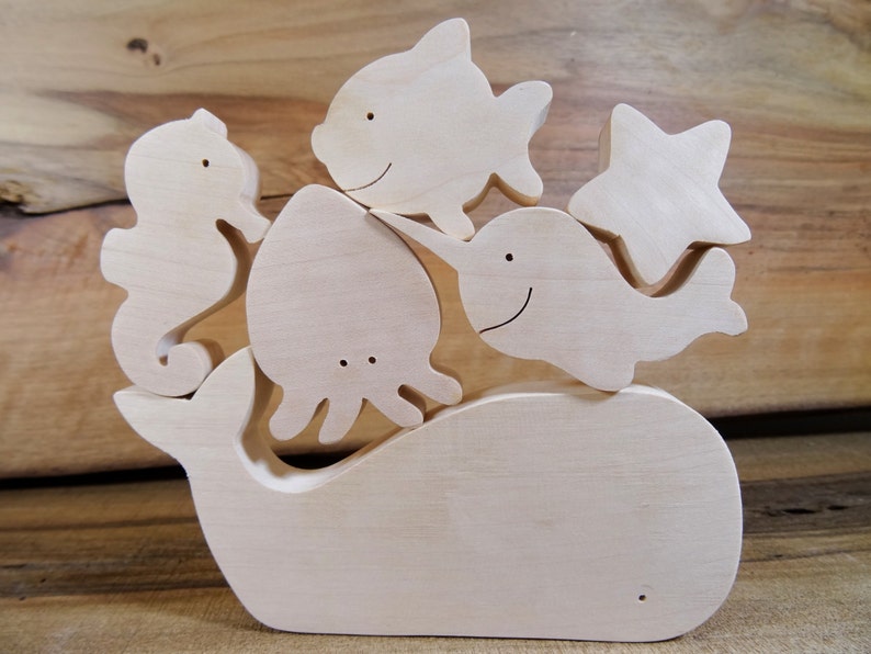 Jouet en bois Animaux Marins // Jouet écologique pour bébé // Baleine, dauphin, pieuvre, hippocampe // animaux en bois // cadeau noel image 2