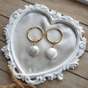Coin pearl earrings, Baroque pearl jewelry, Link chain earrings, Real pearl earrings hoops
