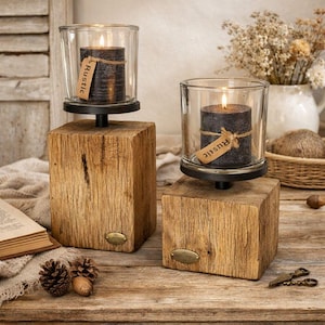 Windlicht  auf Altholzbalken – Deko aus Holz und Metall, rustikale Tischdeko, Landhausstil, Handmade Wohnaccessoire