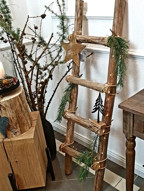 Handgefertigte Deko-Leiter aus alten Holzstangen | Rustikale Holzleiter | Boho & Landhaus Deko