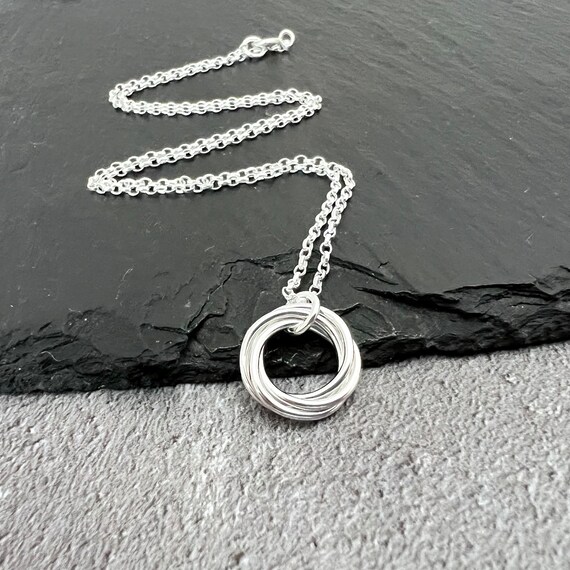 Mini sterling silver 4 linked ring necklace 40th birthday gift dainty 4 ring necklace 4 year anniversary gift gift for sister