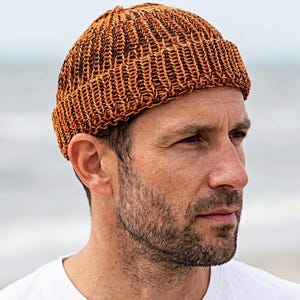 Mens summer Fisherman Docker beanie in orange and black, 100% cotton, lightweight and breathable knit, perfect for casual city style, beach walks, and warm weather