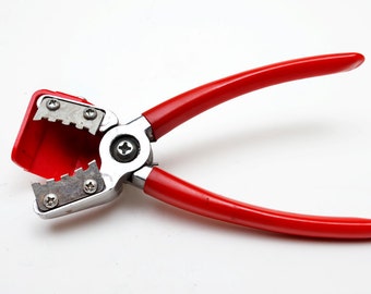 1940s - Texan Nut Sheller Kitchen Primitive - Red Grip w Spring Handle - Also for Breaking Lobster & Crab Claws, Too