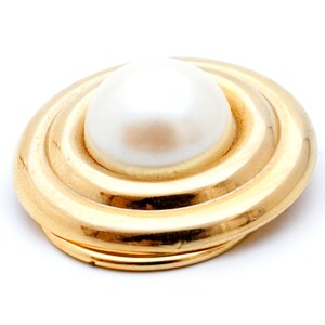 Pearlized Gold Tone Scarf PIn - 1980s - Wide Clip Suitable for Large Scarf - Southwest Find - Ridged Design on Front Surrounding Faux Pearl