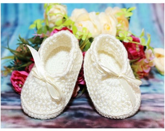 Acrylic Yarn Yellow Baby Booties - Crochet Baby Shoes - Crib Shoes - Handmade Baby Shoes - Custom Color Baby Shoes - Baby Shower Gift