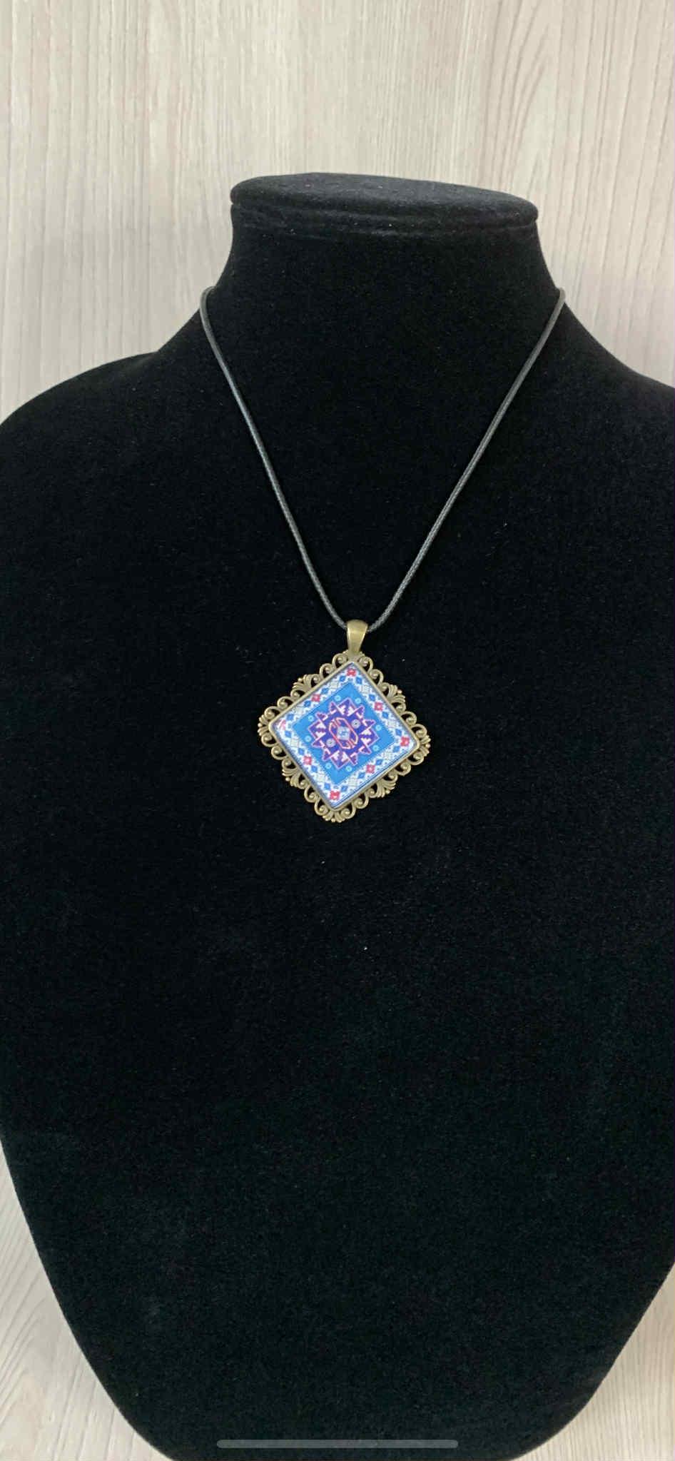 Ethnic Rug Motif Artist Pendant Necklace – Handmade Boho Gift for Woman, Mom & Best Friend