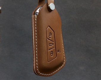 Funda de cuero para llavero de Volkswagen serie [3-4] - VW Golf 8 MK8 ID3 ID4 - 4 botones - Cuero italiano